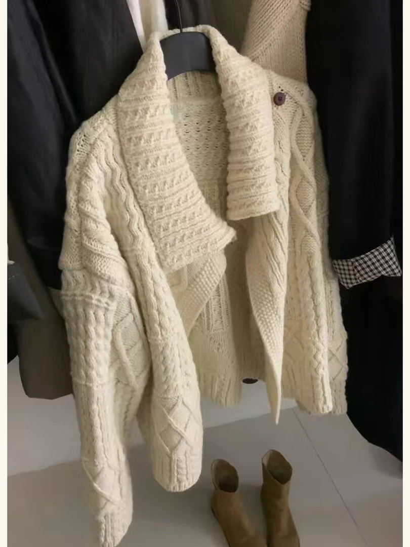 韩系小众复古设计感麻花针织开衫早秋慵懒风大翻领毛衣外套高级感