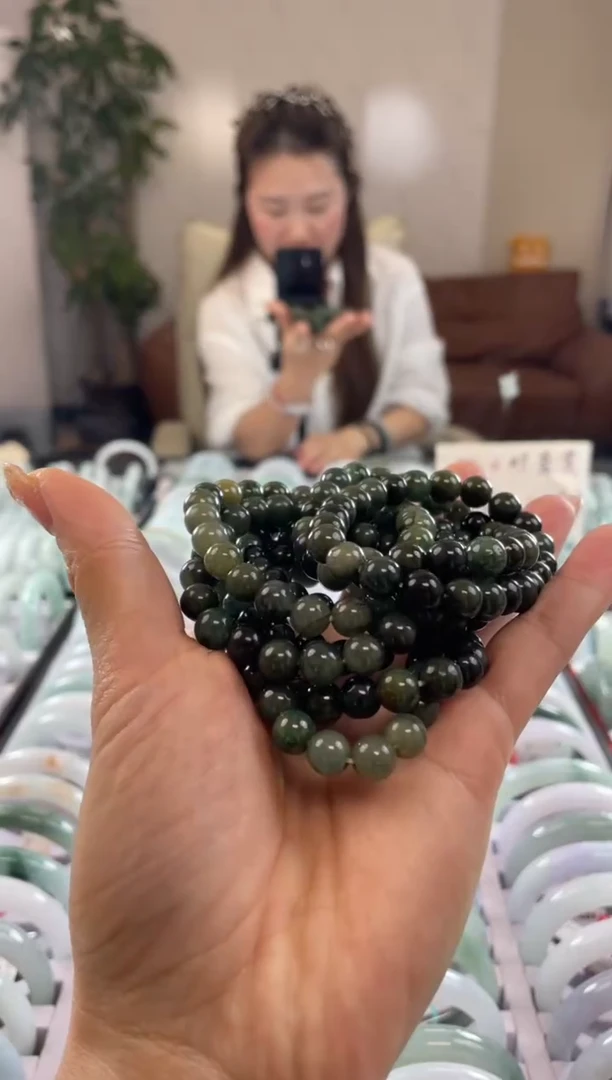 【闪购商品】翡翠手串未镶嵌多样性发货 发一件