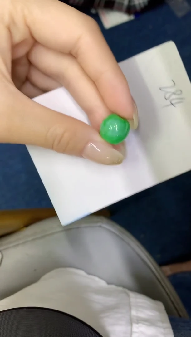 翡翠未镶嵌颈饰缅甸天然翡翠A货