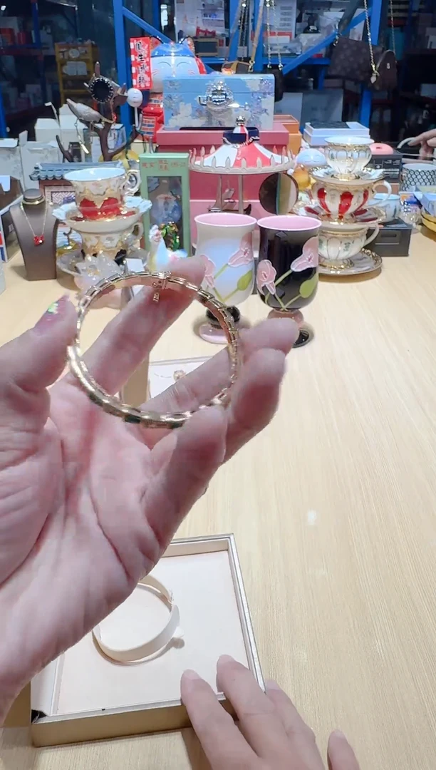 瓷片全场正品,一件不留@@1