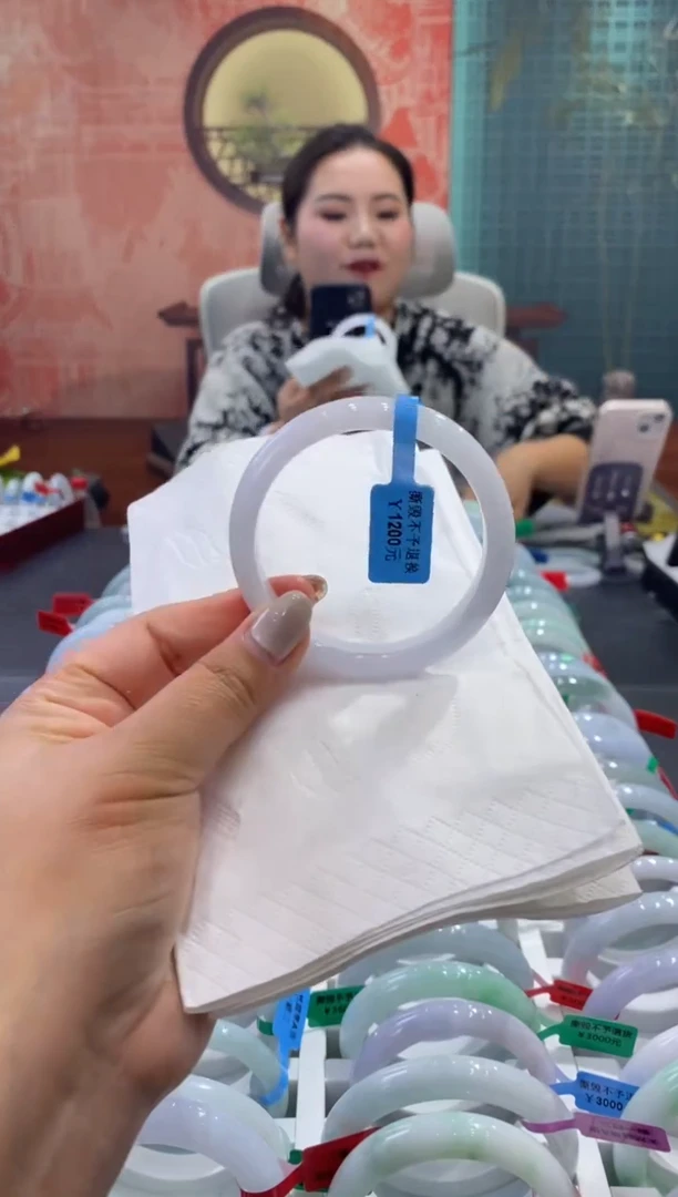 未镶嵌手镯翡翠多人00011568