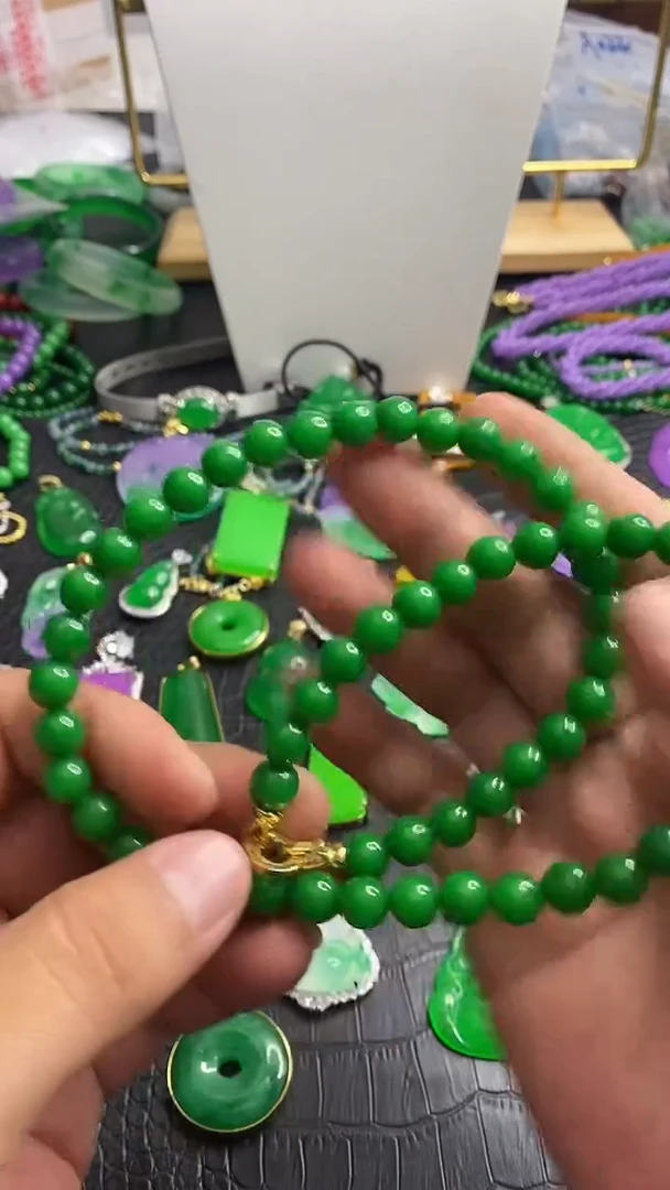 颈饰未镶嵌翡翠S038