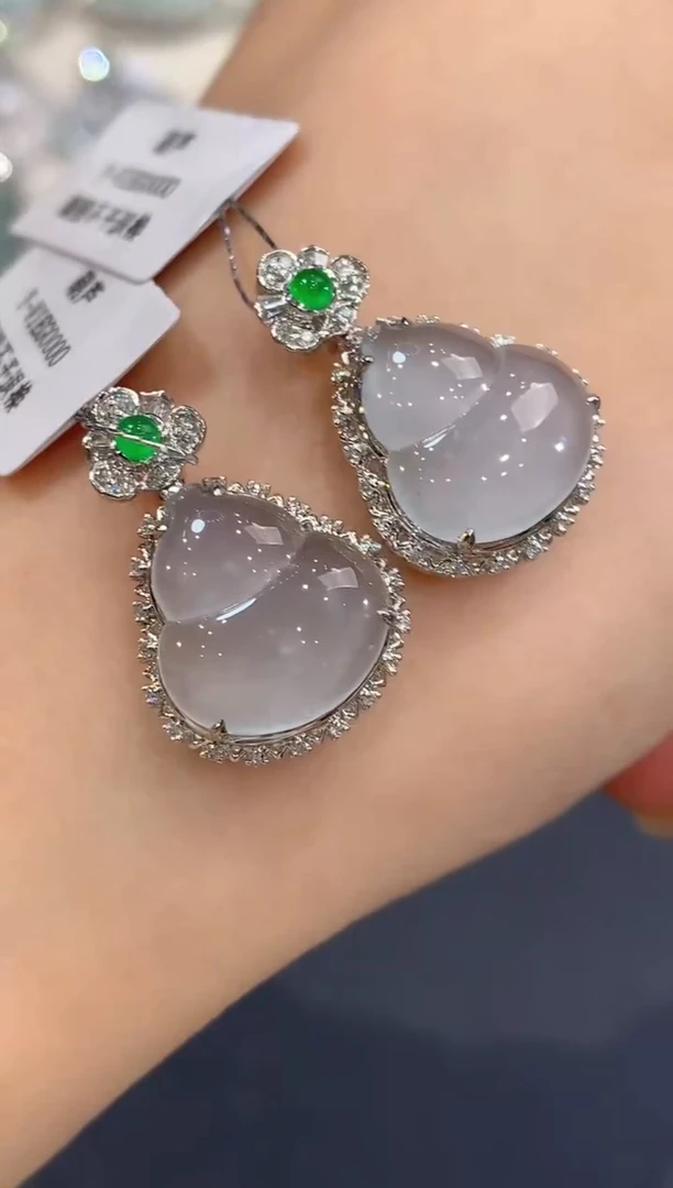 吊坠(不含链)18K金镶嵌翡翠q42    多样性一件发货