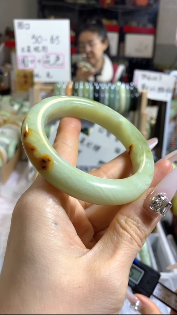 未镶嵌岫玉手镯32 58+  包容