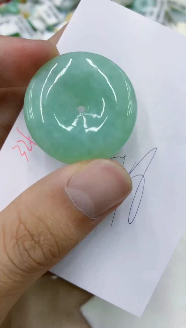 颈饰未镶嵌翡翠11111111111