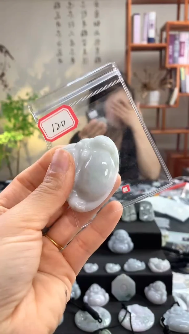 【闪购商品】翡翠颈饰未镶嵌佛公120