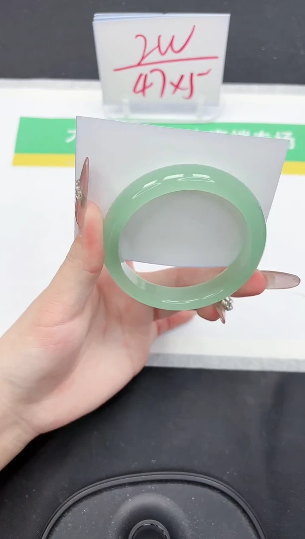 【闪购商品】石英质玉手镯未镶嵌58-57.6