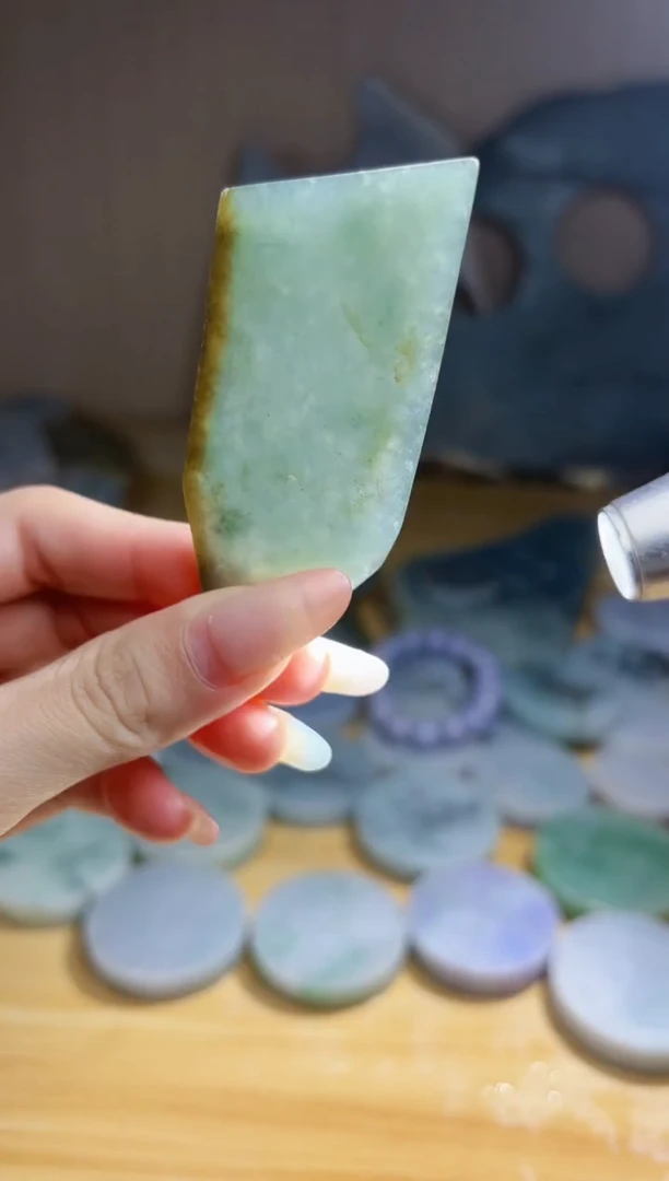 翡翠未镶嵌颈饰翡翠A货 温谭530