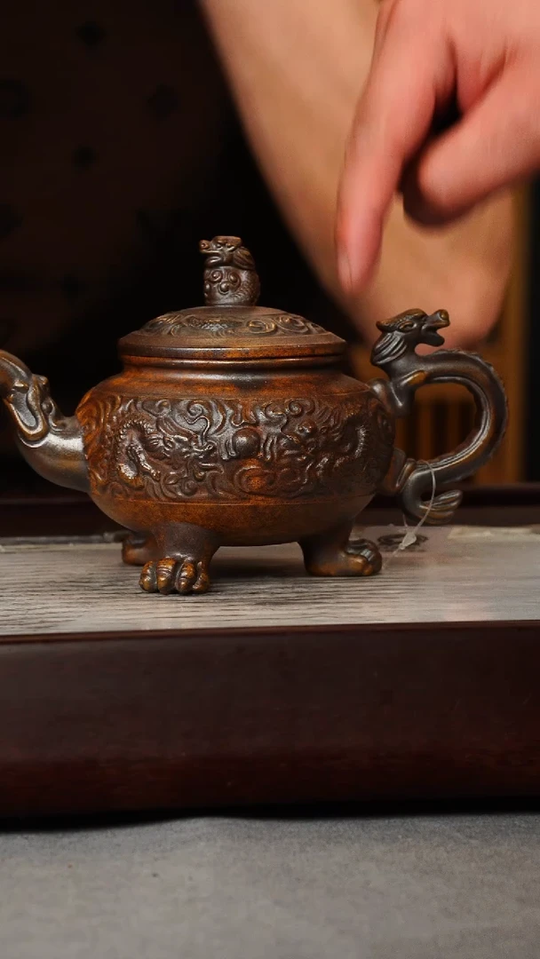 【闪购商品】紫砂茶壶龙骨金砂 三足龙尊 刻绘