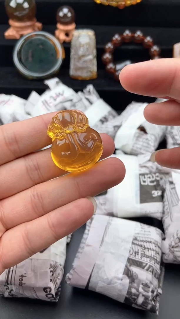 未镶嵌颈饰琥珀蓝珀钱袋吊坠