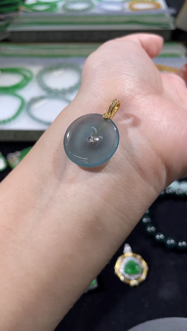 吊坠(不含链)银S925镀金镶嵌翡翠天然翡翠A货天空蓝银镀金平安扣