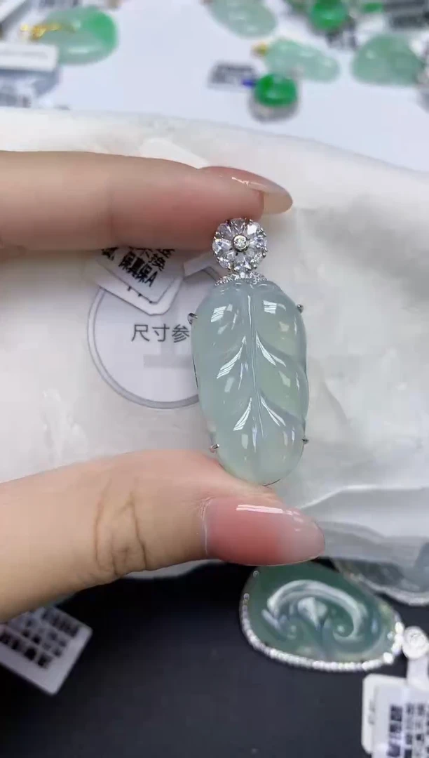 颈饰未镶嵌翡翠天然缅甸翡翠A货多样性发一件