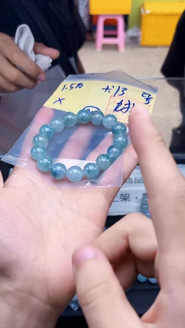 定制翡翠未镶嵌毛货需精细抛光拍一发一