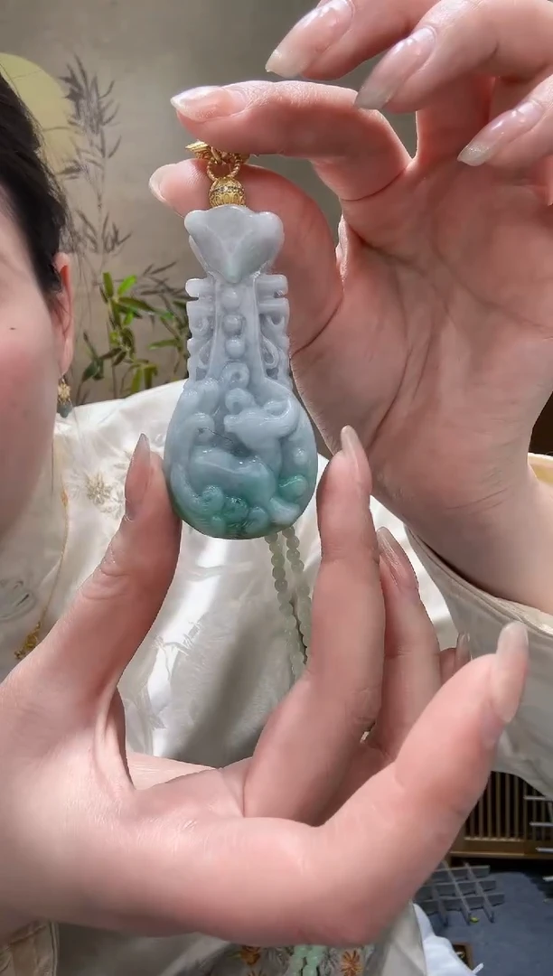 【闪购商品】翡翠颈饰未镶嵌吊坠