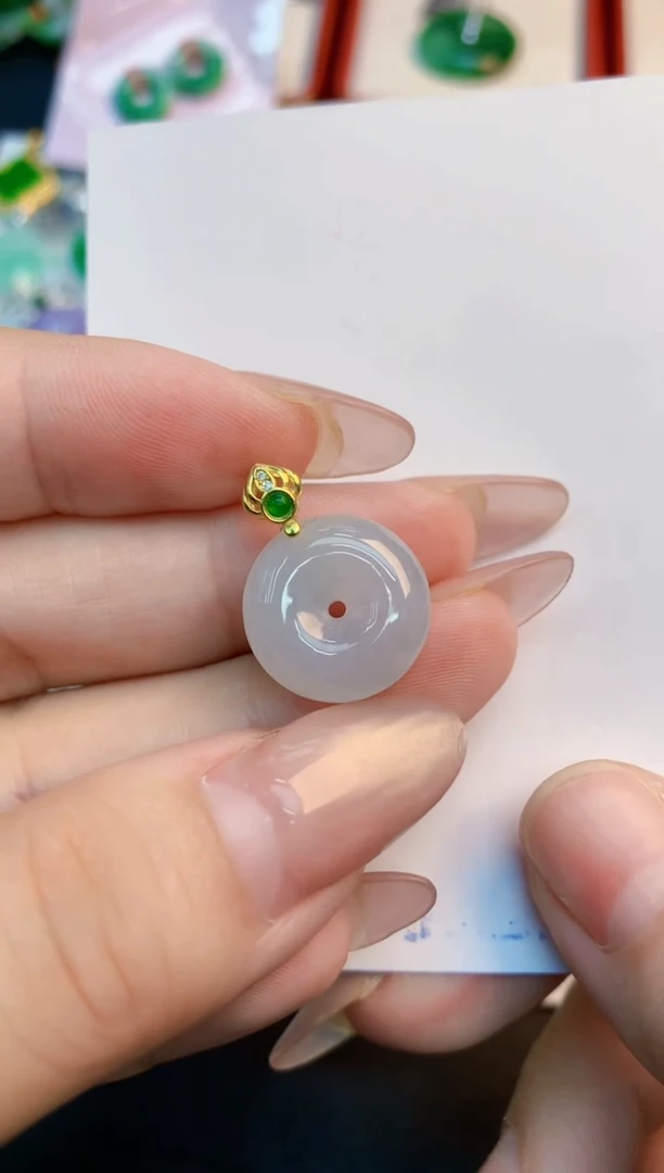 翡翠未镶嵌吊坠(不含链)1