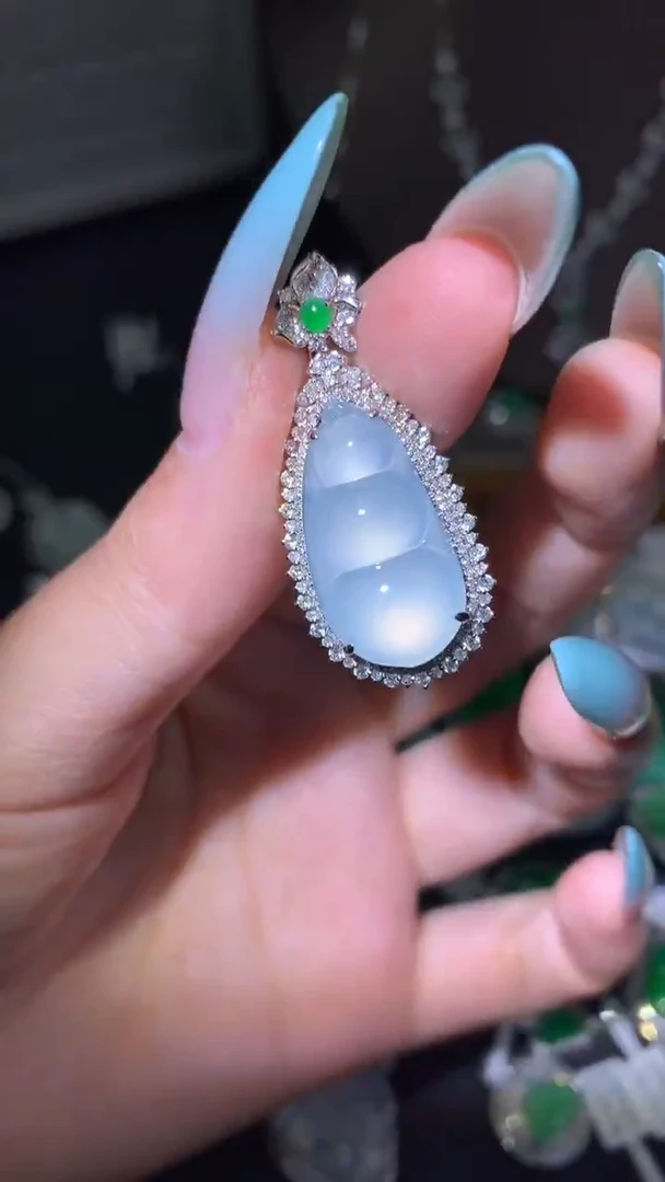 吊坠(不含链)18K金镶嵌翡翠吊坠