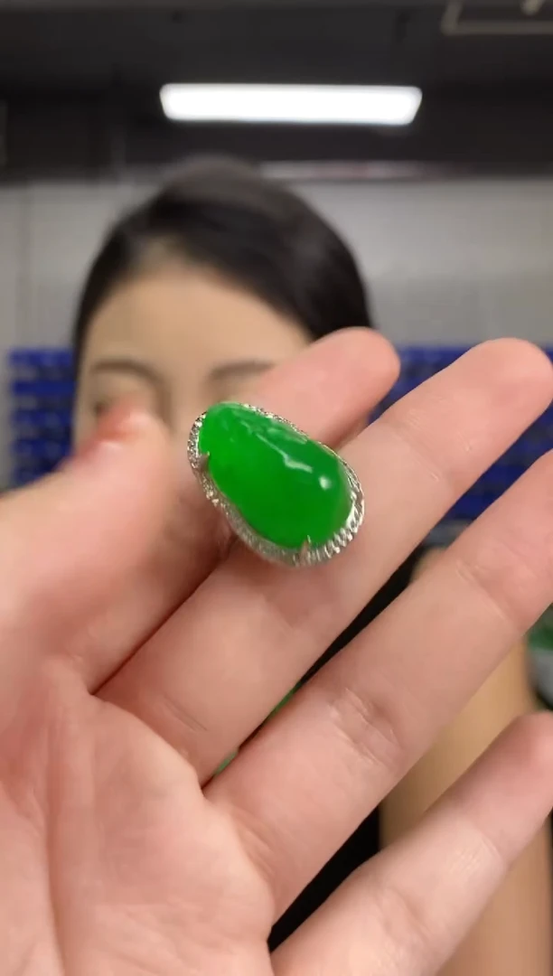 未镶嵌戒指翡翠多样性发其一颜色微差