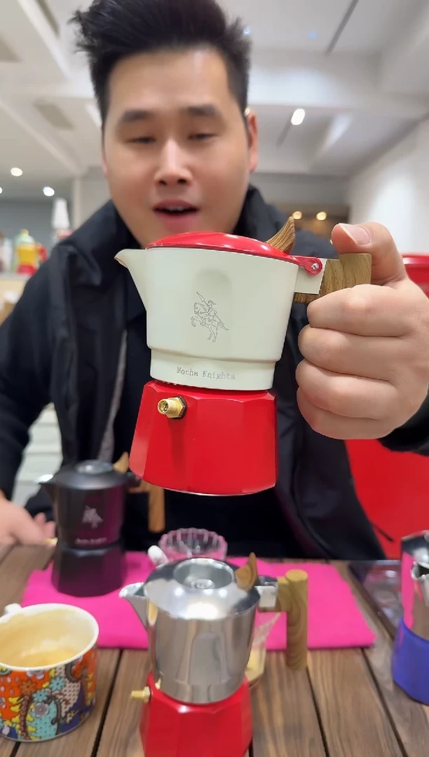 6代双阀2杯白陶内胆摩卡咖啡壶【红白骑士】+气嘴改好