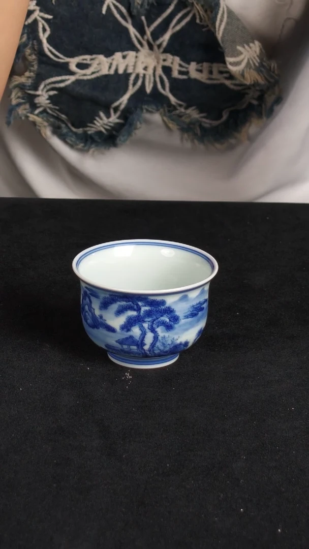 景德镇山水小压手杯