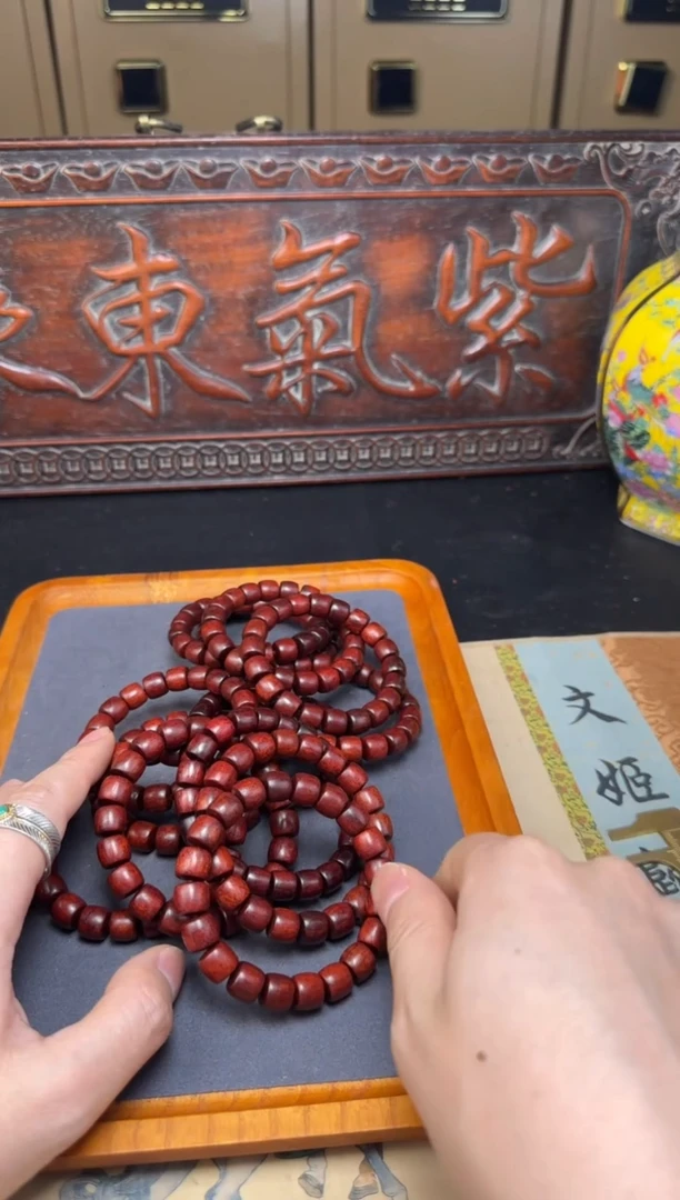 木160血檀多样性发其一