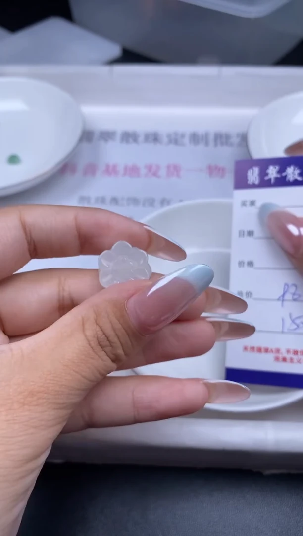 颈饰未镶嵌翡翠翡翠散珠批发DIY