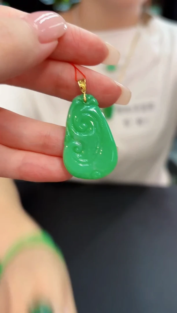 翡翠18K金镶嵌颈饰 缅料A货/支持复检/一件