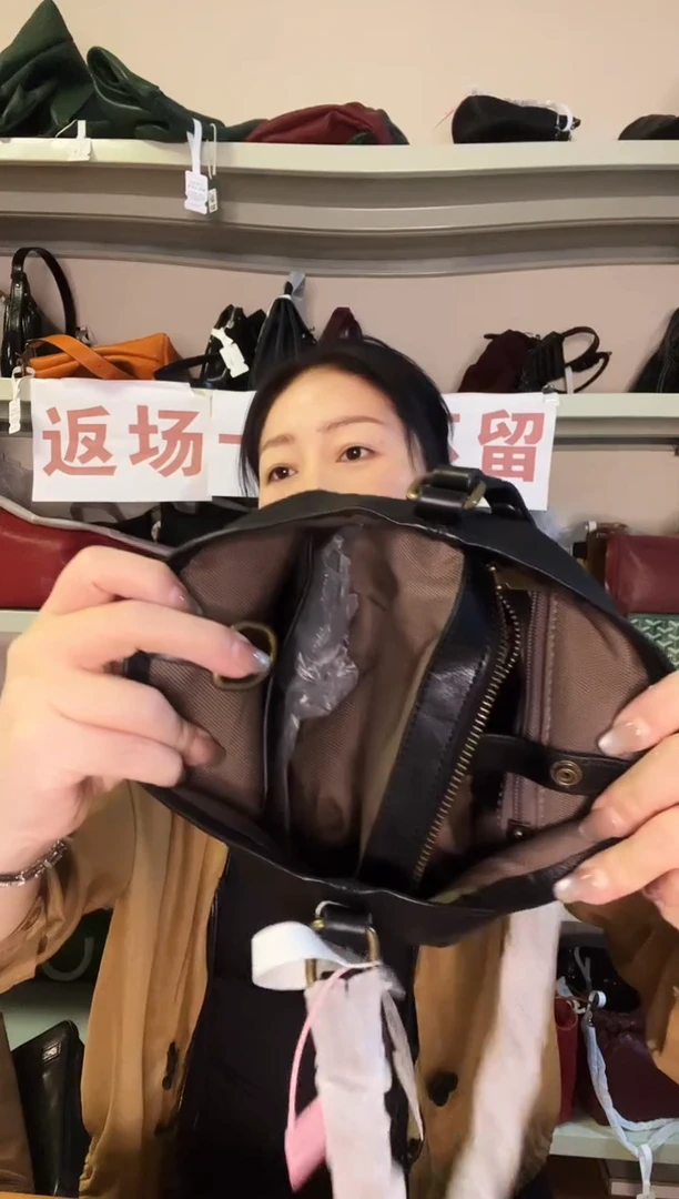 牛皮高端订制时尚百搭女士手提斜跨包包