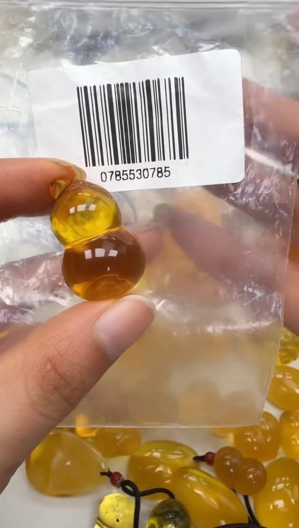 裸石琥珀未镶嵌如图