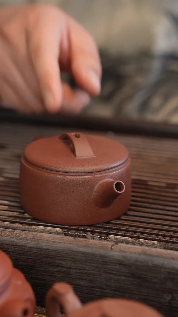 茶壶紫砂汉瓦 半手工 160cc