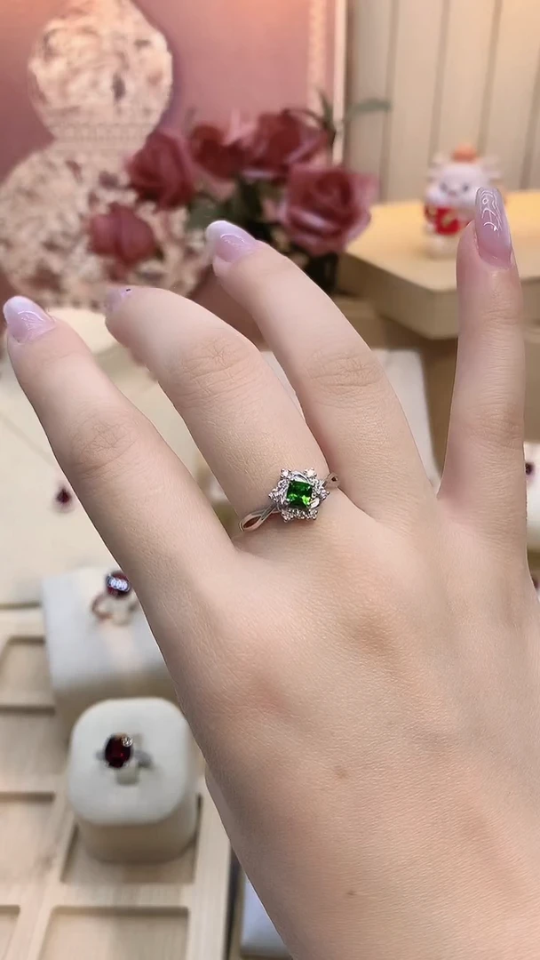 银S925镶嵌透辉石戒指透辉石