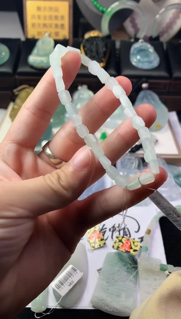 未镶嵌定制翡翠C****e毛货不退不换