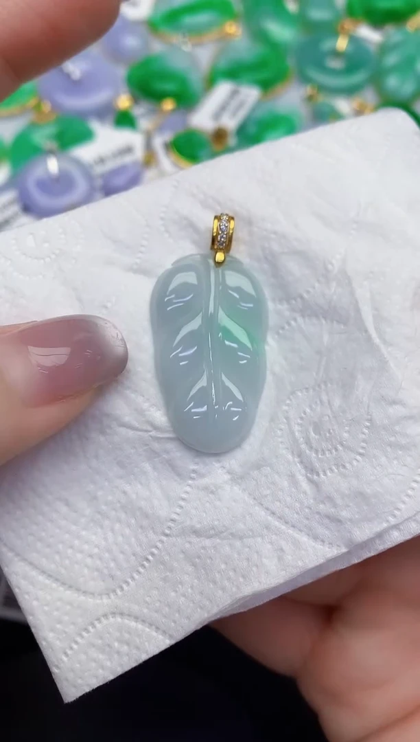 颈饰未镶嵌翡翠缅甸天然翡翠A货