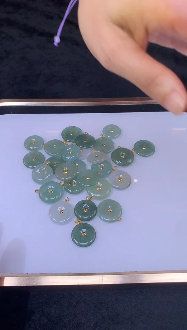 翡翠18K金镶嵌颈饰7001663/137/多样性发/1件