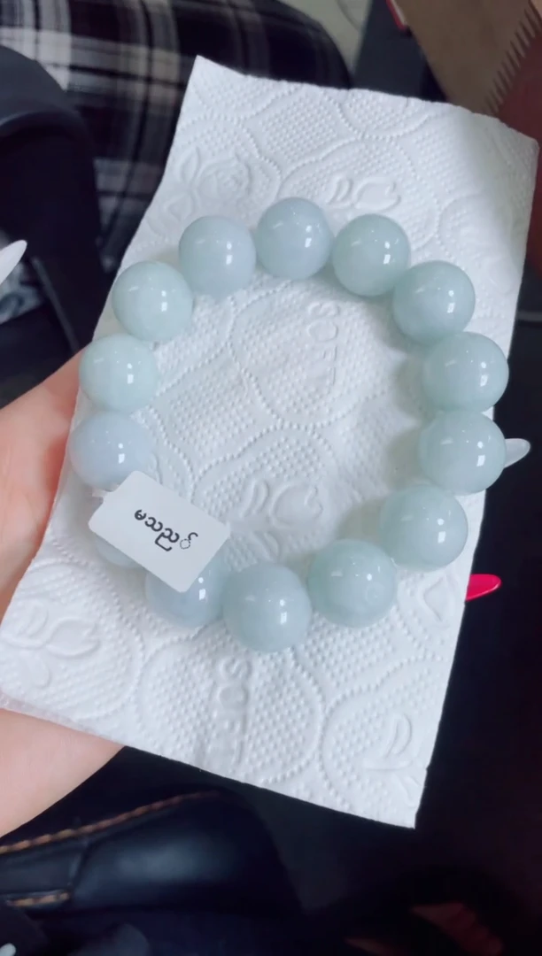 定制翡翠未镶嵌珠串