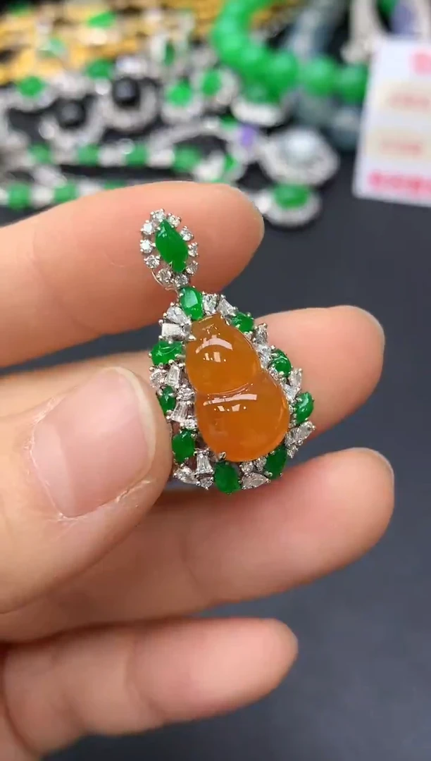 颈饰18K金镶嵌翡翠271-中国好珍宝