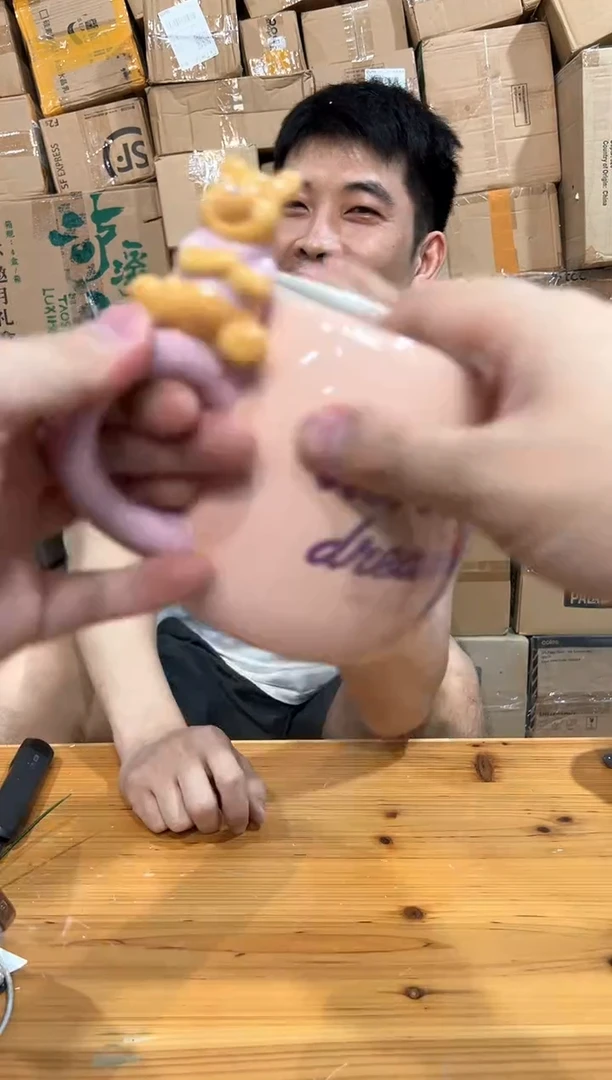 瓷片粉色维尼水杯