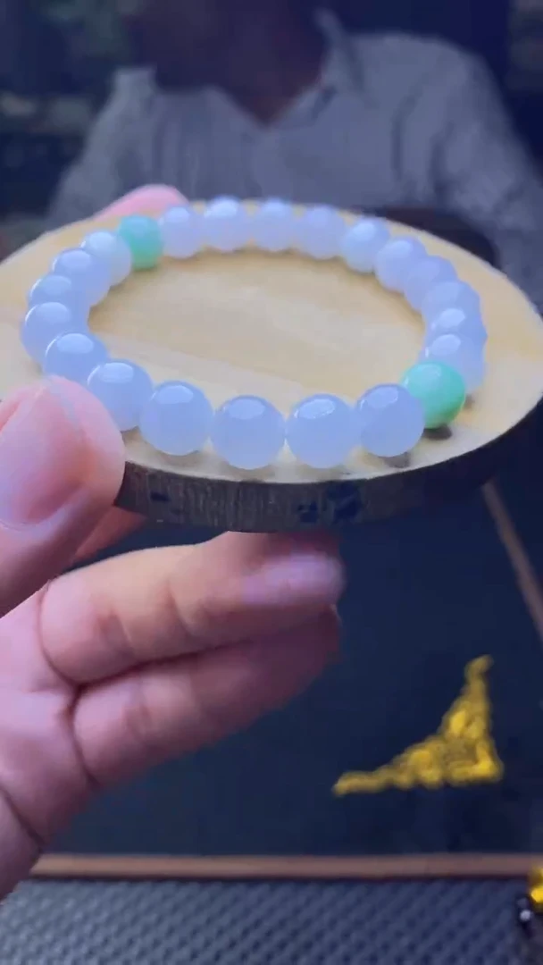 定制翡翠未镶嵌天然缅甸A货翡翠，多样性发货，拍一发一