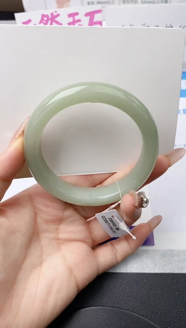 未镶嵌手镯石英质玉w8-DB多样性发货59+