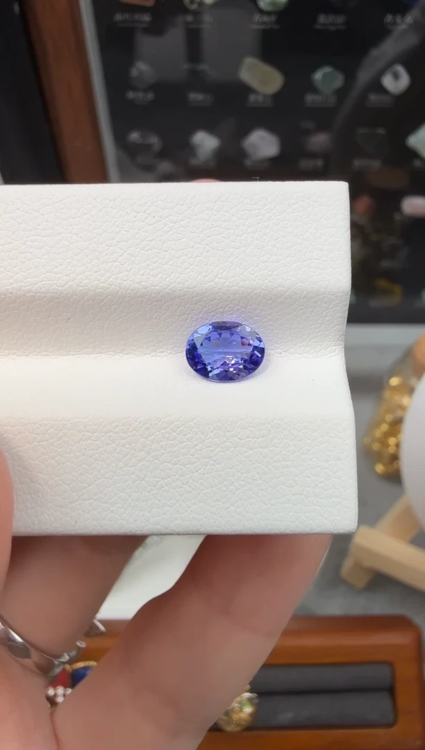 未镶嵌椭圆坦桑石0.86ct-A309-1p