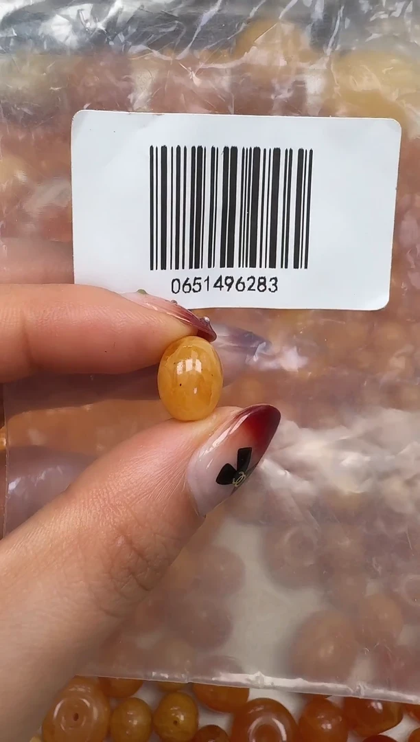 裸石琥珀未镶嵌如图