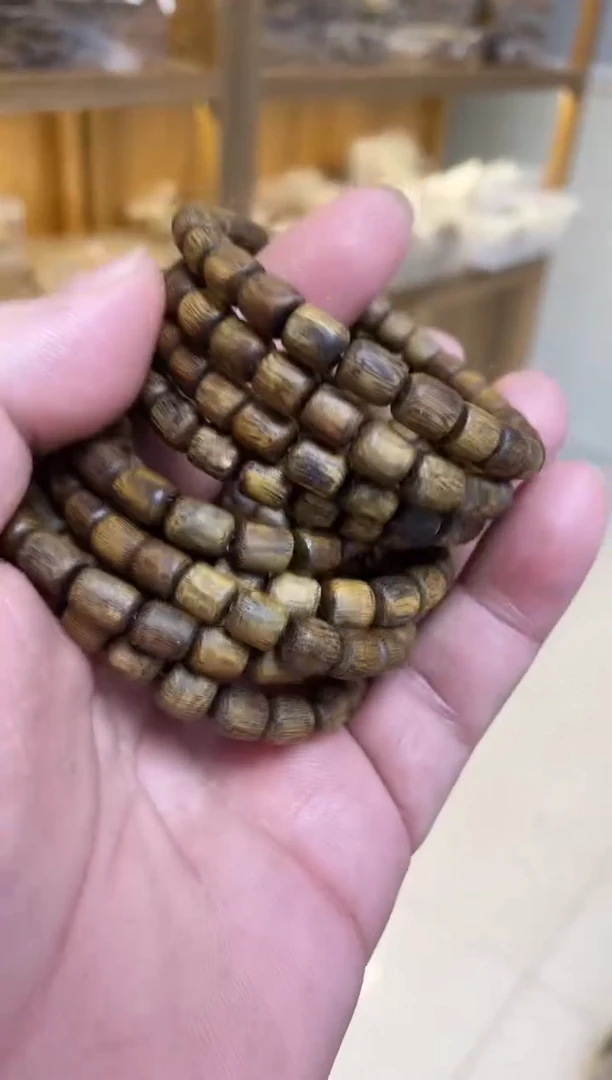 【闪购商品】沉香手串棋楠红金猊随型单圈多样性发其一