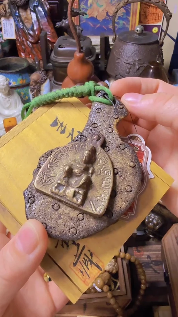 大叶紫檀（黑酸枝木类）祈尔繁芜胜常春