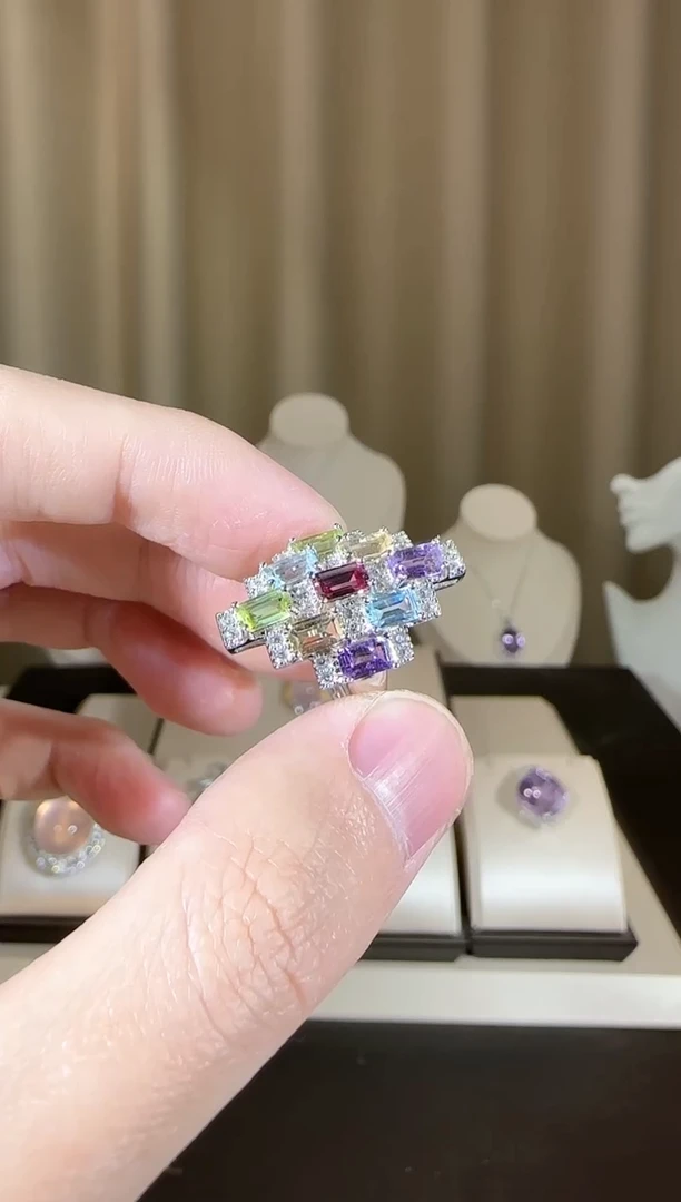 【闪购商品】托帕石戒指银S925镶嵌多彩宝石设计款