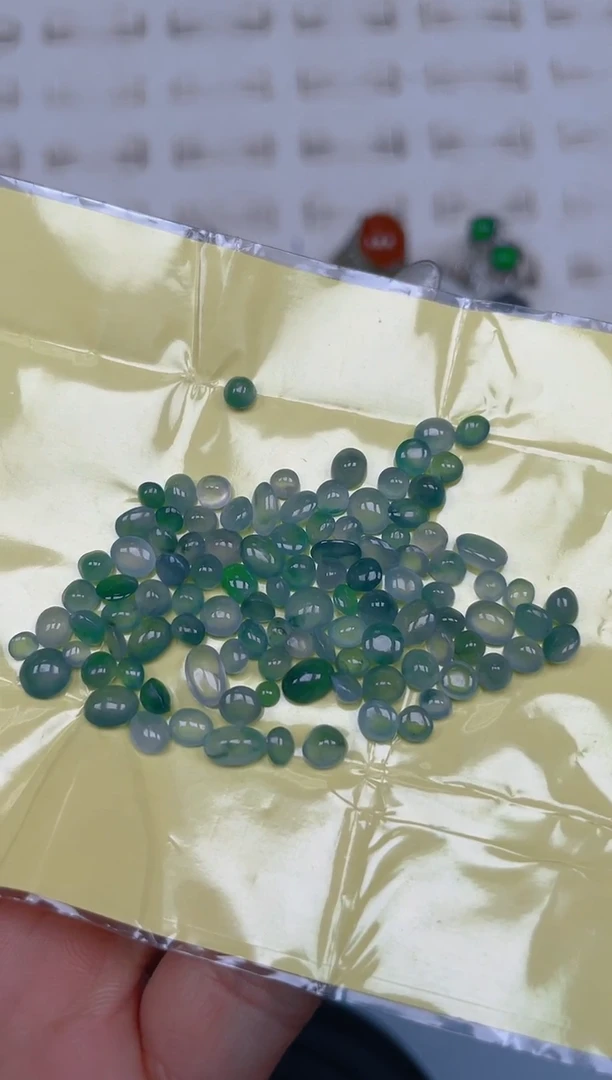 未镶嵌定制翡翠天然翡翠裸石65