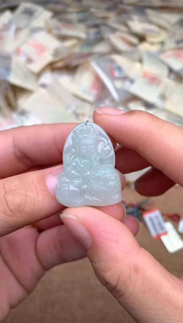 未镶嵌挂件翡翠 —文殊