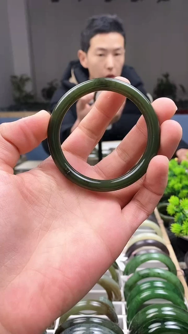 【闪购商品】和田玉手镯未镶嵌56.6