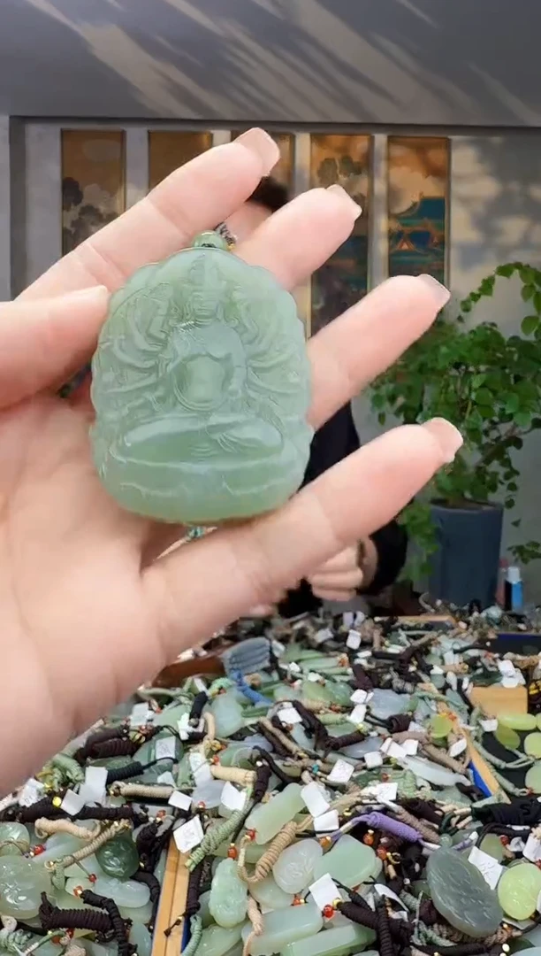 未镶嵌和田玉挂件拍一发一