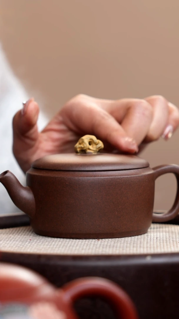 【闪购商品】紫砂茶壶89紫泥太湖石汉瓦