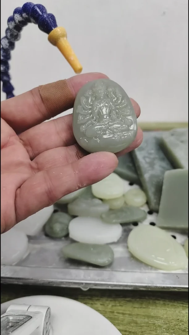 颈饰未镶嵌和田玉1