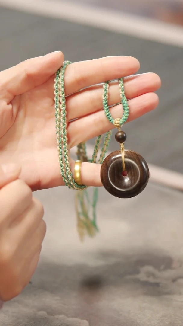 【闪购商品】金丝楠木雕平安扣吊坠